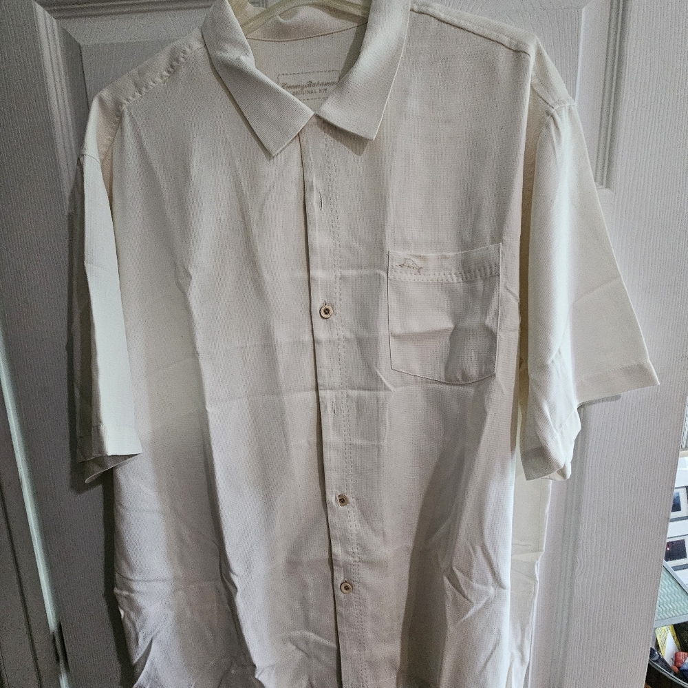 Tommy Bahama Silk /Poly Shirt